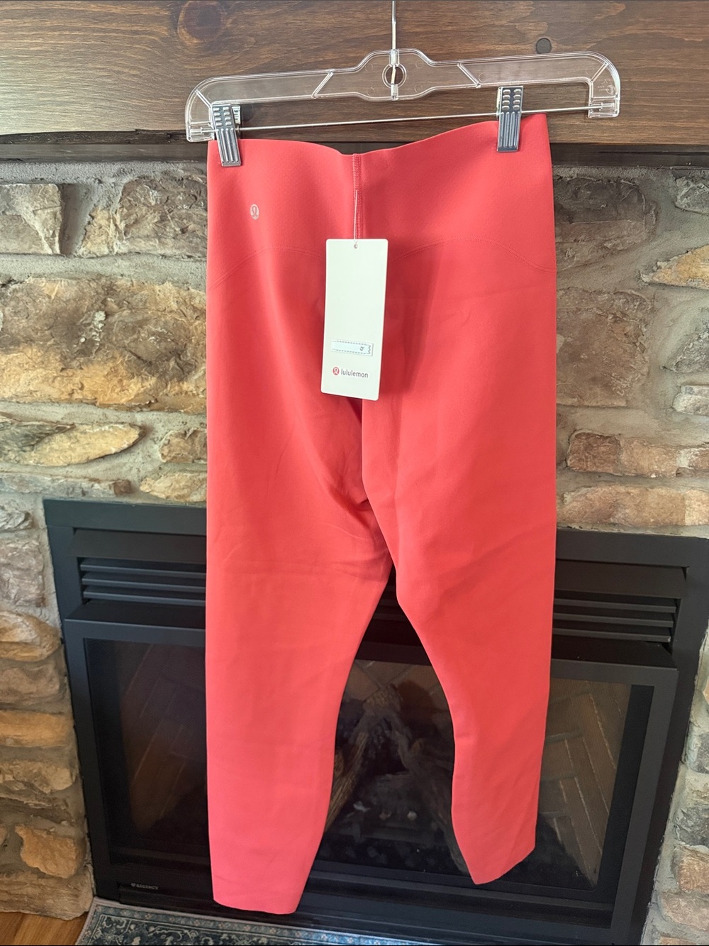 Lululemon glow ups HR 25 athletic Coral Leggings